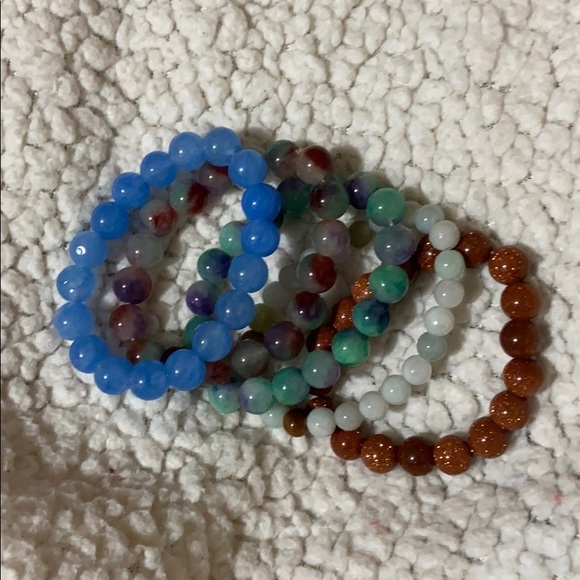 Bundle of Natural Jade Beaded Bracelets - Picture 1 of 6